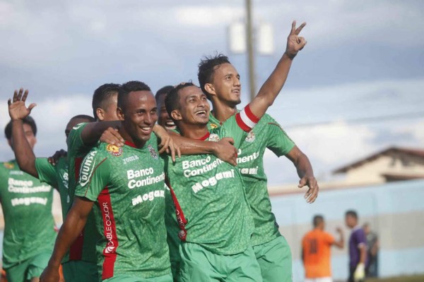 El Marathón goleó al Graciano en la Copa Presidente