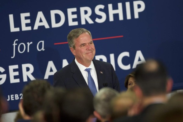 Jeb Bush anuncia que abandona la carrera hacia la Casa Blanca