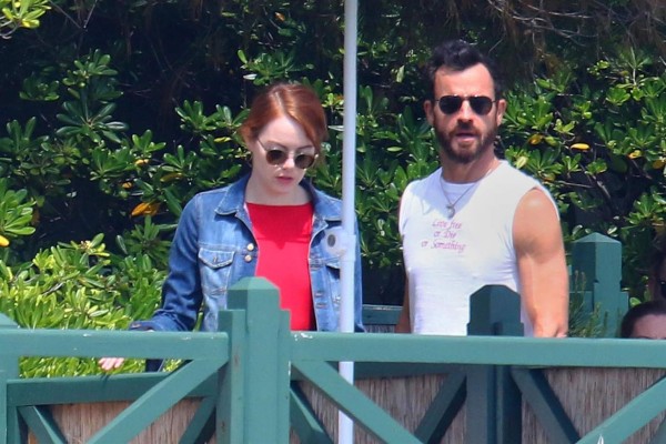 Emma Stone y Justin Theroux ya no esconden su amor