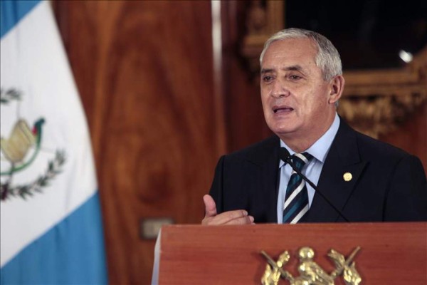 Presidente de Guatemala descarta ir a la II Cumbre Celac-UE en Bruselas  