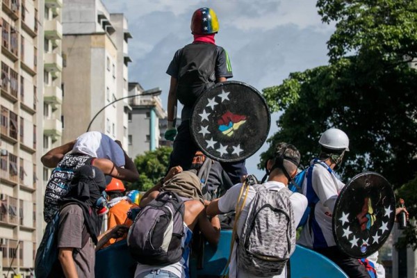 Opositores protestan 'contra el hambre' en varias ciudades de Venezuela