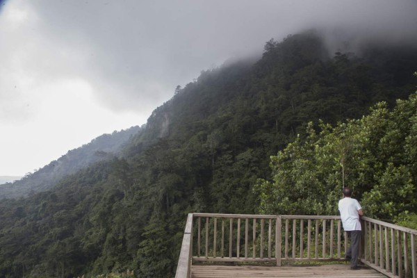 Turismo en las alturas por los senderos de Panacam