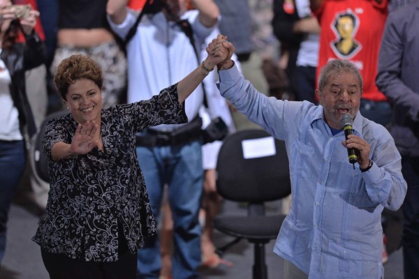 Sondeos dan victoria a Rousseff, a cuatro días de las elecciones en Brasil