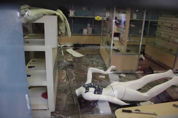 Desgarrador llanto de comerciante a quien saquearon negocio