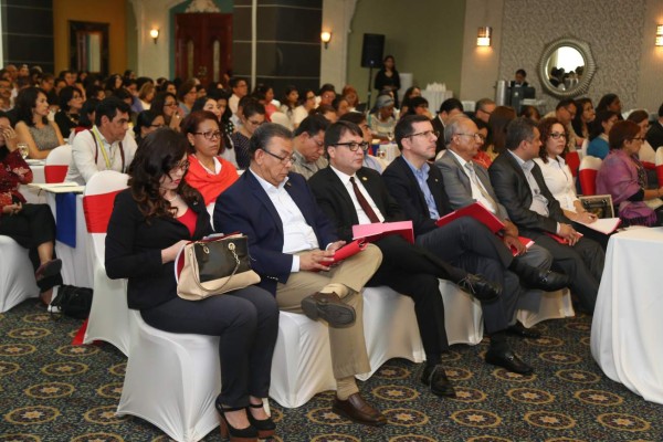 Escolares de segundo grado solo comprenden el 48.2% de lo que leen