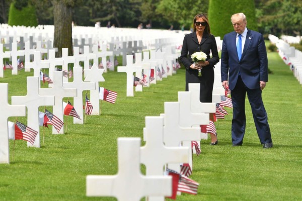 Trump y Macron rinden homenaje a los veteranos del desembarco de Normandía