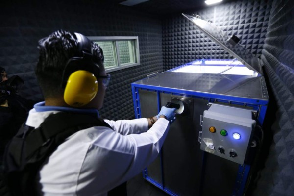 Presidente Hernández inaugura laboratorio de criminalística en Tegucigalpa