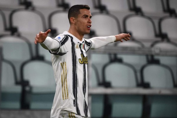Cristiano Ronaldo anota doblete en goleada de la Juventus y es líder de goleo de la Serie A