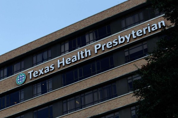 Diez personas están en 'alto riesgo' de contraer el ébola en Dallas