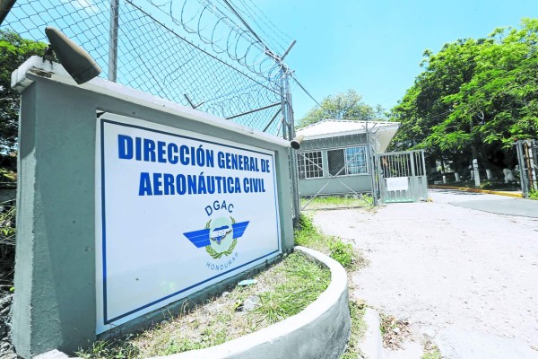 Anuncian 500 despidos en Aeronáutica Civil de Honduras