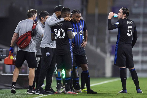 Thierry Henry a Pedro Troglio: 'Espero que Olimpia siga muy lejos en la competición'