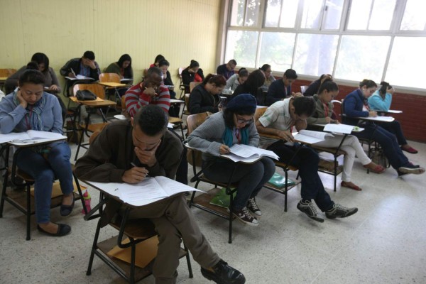 Tras meses de espera comenzó el concurso docente de este año