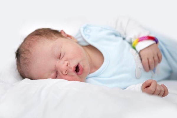 Retrase la hora de ir a dormir del bebé