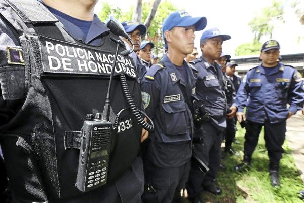 Investigan a jefes policiales de Honduras por presunta corrupción