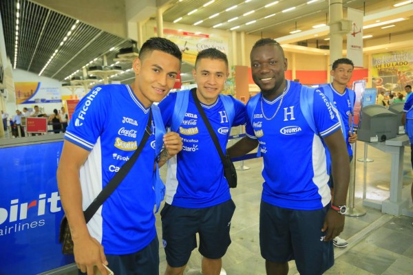 Selección de Honduras viajó a México sin 'Rambito' Rodríguez