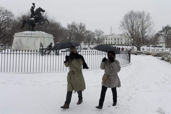 Fuerte tormenta de nieve y lluvia llega al oeste de Estados Unidos