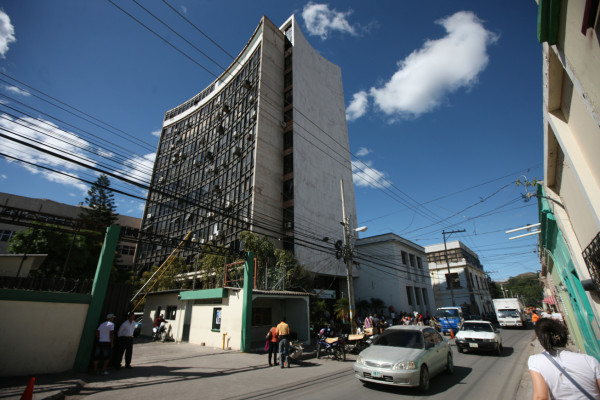 Desaparecen fondos de empleados del IHSS