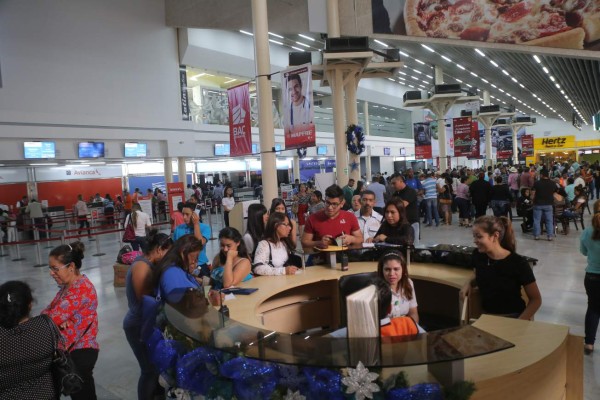 Cancelan vuelos internacionales en el aeropuerto de San Pedro Sula