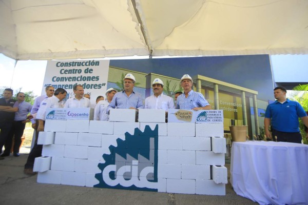 Más de mil emprendedores albergará nuevo centro de convenciones