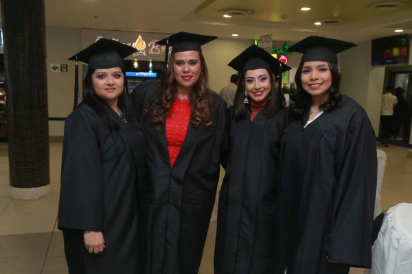 Alegría por graduaciones de Unitec y Ceutec