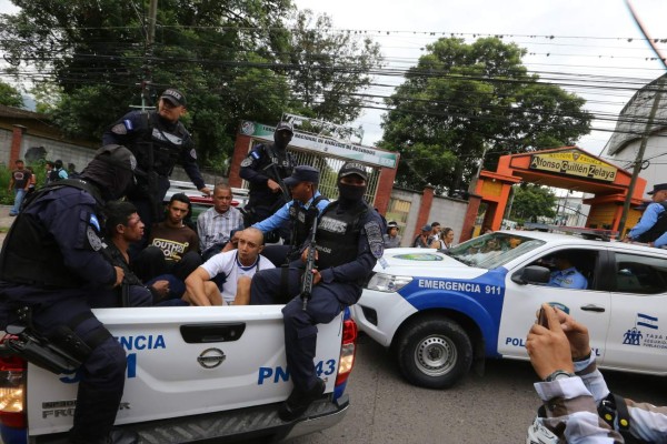 Grave se encuentra estudiante herida en balacera en Tegucigalpa