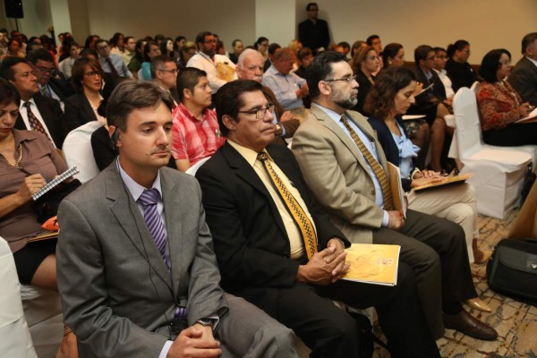 Con plataformas digitales buscan fomentar competencia