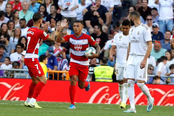 Real Madrid venció a un aguerrido Granada en estreno goleador de Hazard