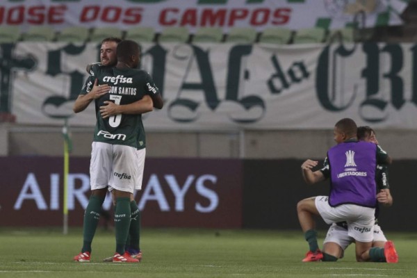 River ganó, pero no le alcanzó y quedó eliminado de la Copa Libertadores en partido polémico