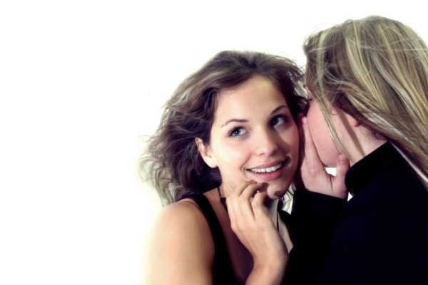 Evite los chismes en la oficina