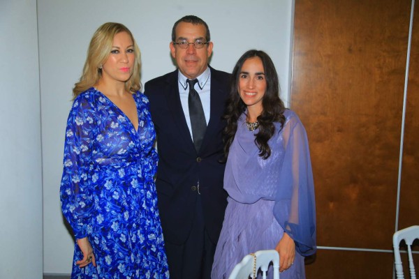 Boda civil de Xavier Lacayo y Adriana Corrales