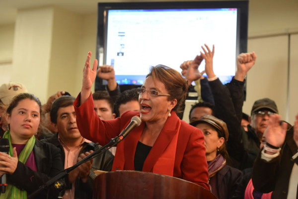 Xiomara Castro desconoce resultado de elección, exige recuento de votos