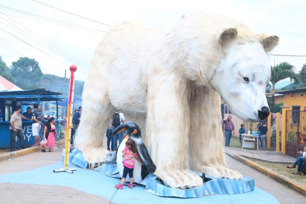 Trinidad ardió de entusiasmo con sus chimeneas