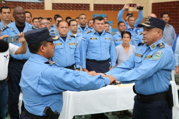 La Policía Nacional de Honduras realiza traspasos de mando