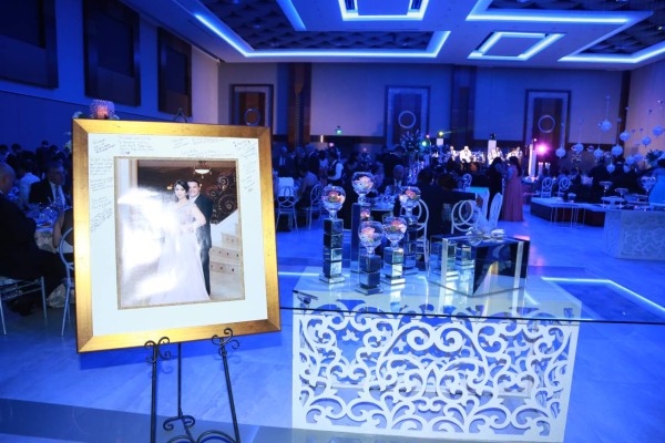 La boda de Victoria Saybe y Luis Cousin