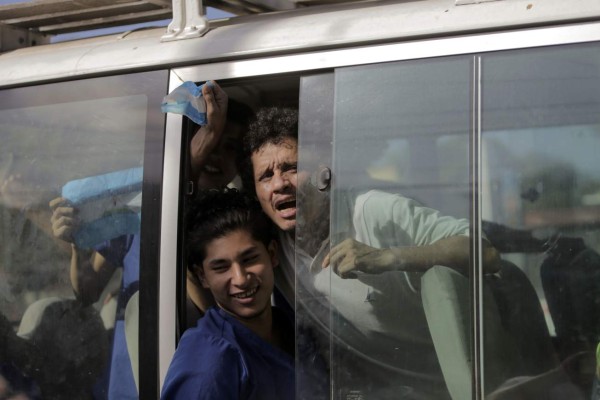 Ortega libera a 100 presos políticos antes de diálogo con la oposición