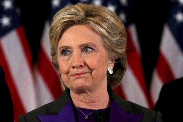 Hillary Clinton culpa a Putin y a jefe del FBI de su derrota