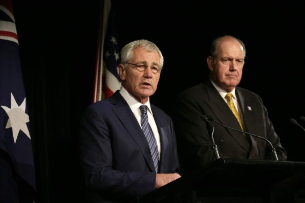 Pentágono ordena cuarentena para militares de misión contra el ébola África