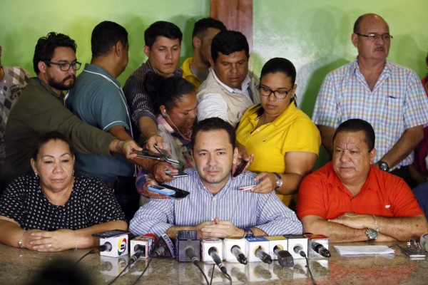 Transportistas descartan parar sus unidades el lunes