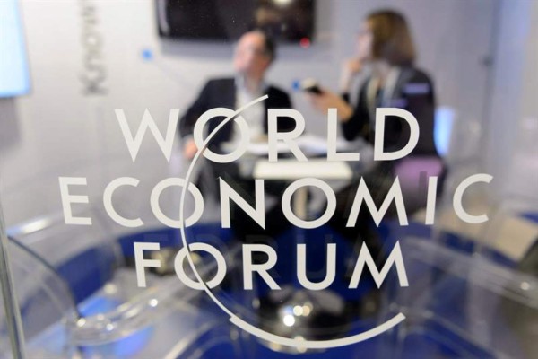 Abre foro de Davos centrado en economía y amenaza yihadista