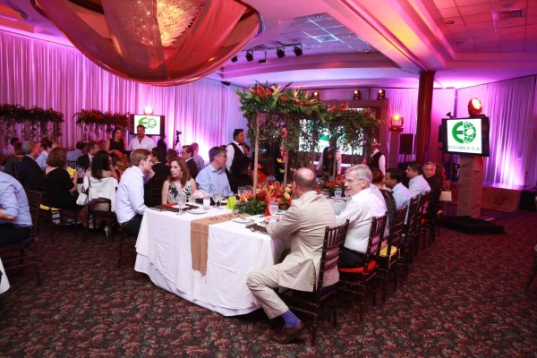 Compradores de los cinco continentes se interesan por cosecha de café 2015-16