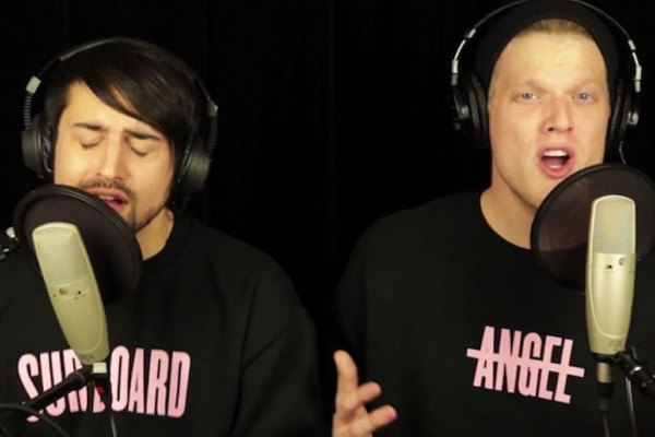 Dos jóvenes cantan el disco completo de Beyonce en cinco minutos