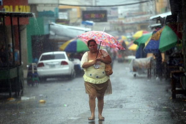 Fuertes lluvias caerán hoy lunes sobre Honduras