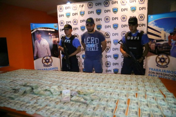 Hondureño es detenido con más de un millón de lempiras en San Pedro Sula
