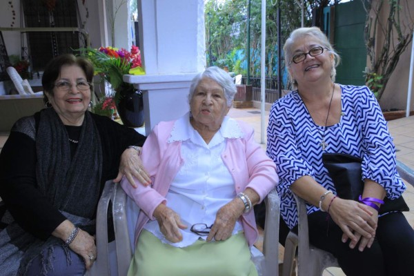 El cumpleaños de Rebeca Mejía