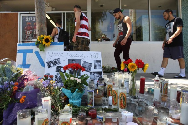 Fotos: Santa Barbara llora tras masacre en universidad