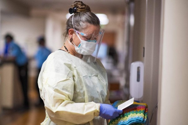 Juez de EEUU ordena a hospital tratar a paciente de covid con ivermectina