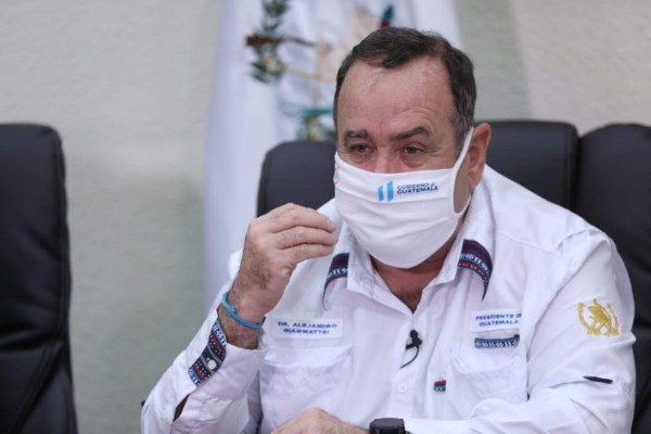 Guatemala pretende comprar vacunas contra covid-19 sin intermediarios