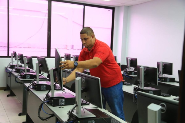 Industria de servicios está en el ojo de la educación superior