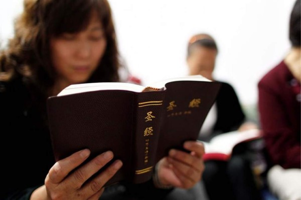 La Biblia, un libro imposible de encontrar en las tiendas online de China