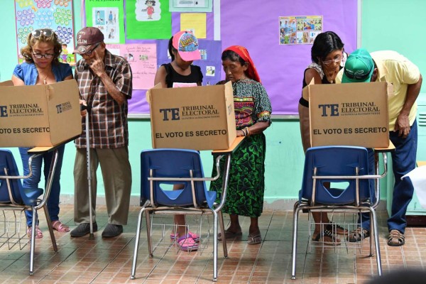 Amplia participación de votantes en elecciones generales en Panamá